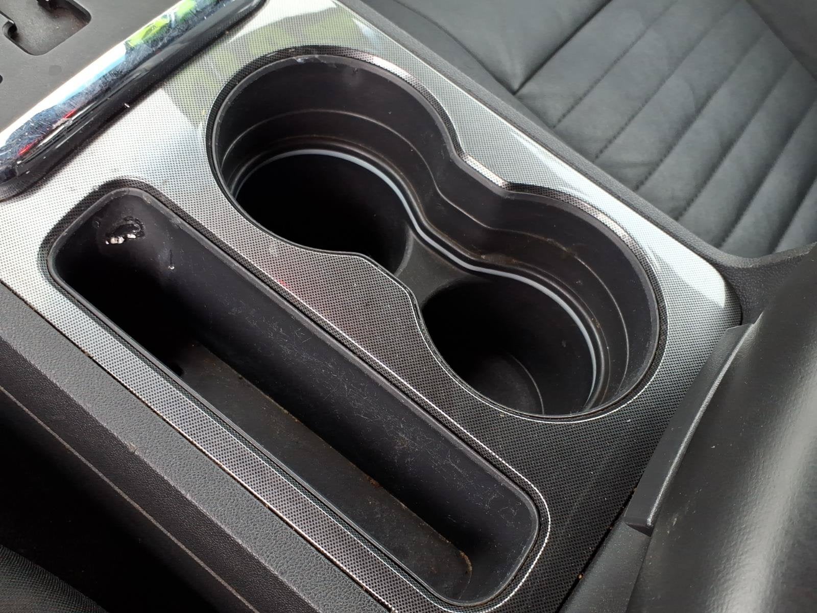 2013 Dodge Challenger SXT Plus