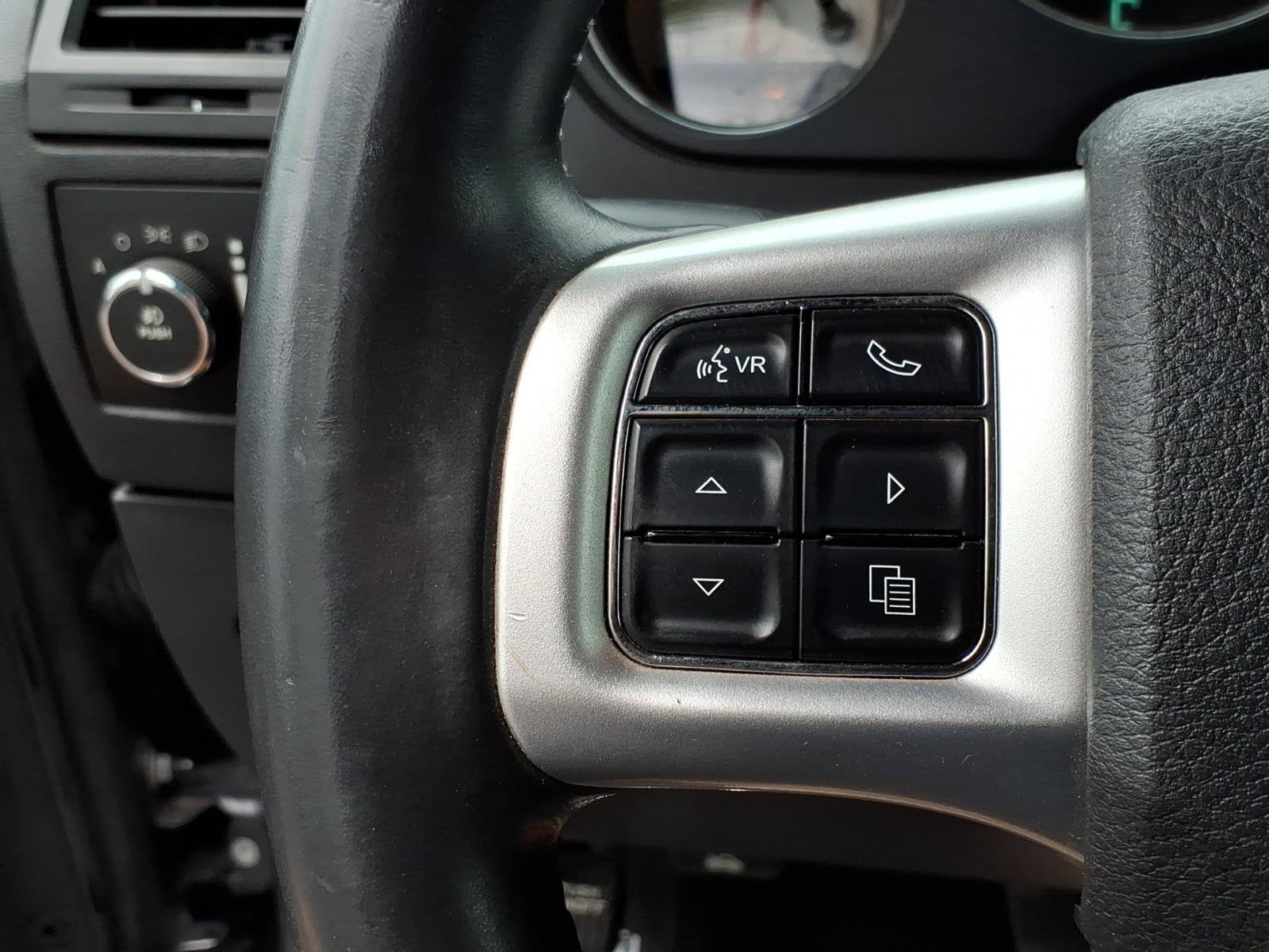 2013 Dodge Challenger SXT Plus
