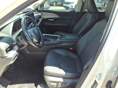2024 Toyota Grand Highlander Base