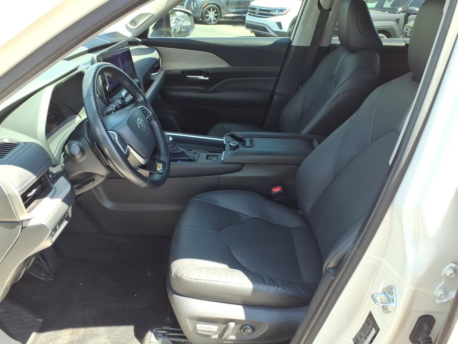 2024 Toyota Grand Highlander Base