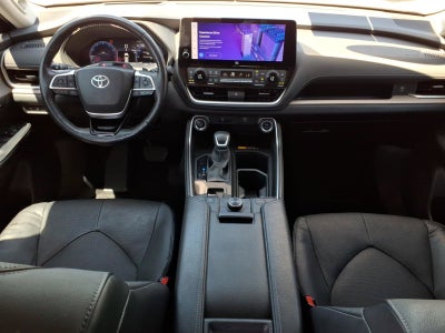 2024 Toyota Grand Highlander Base