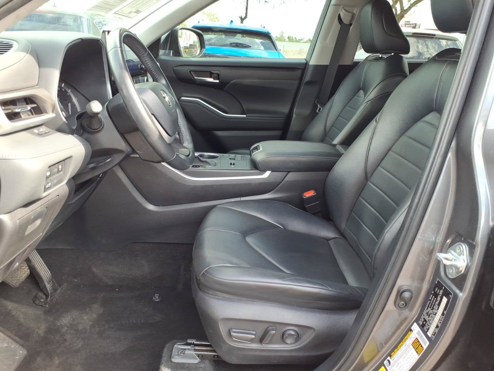 2023 Toyota Highlander Base
