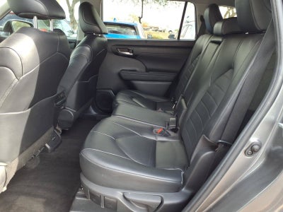 2023 Toyota Highlander Base