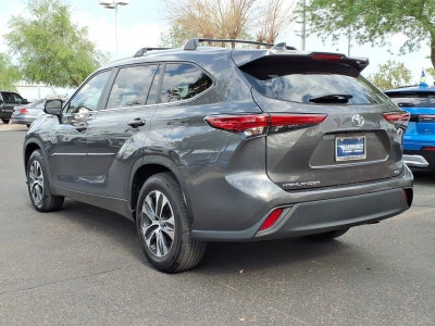 2023 Toyota Highlander Base