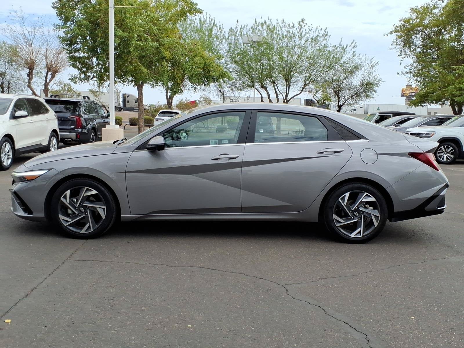 2024 Hyundai Elantra Limited