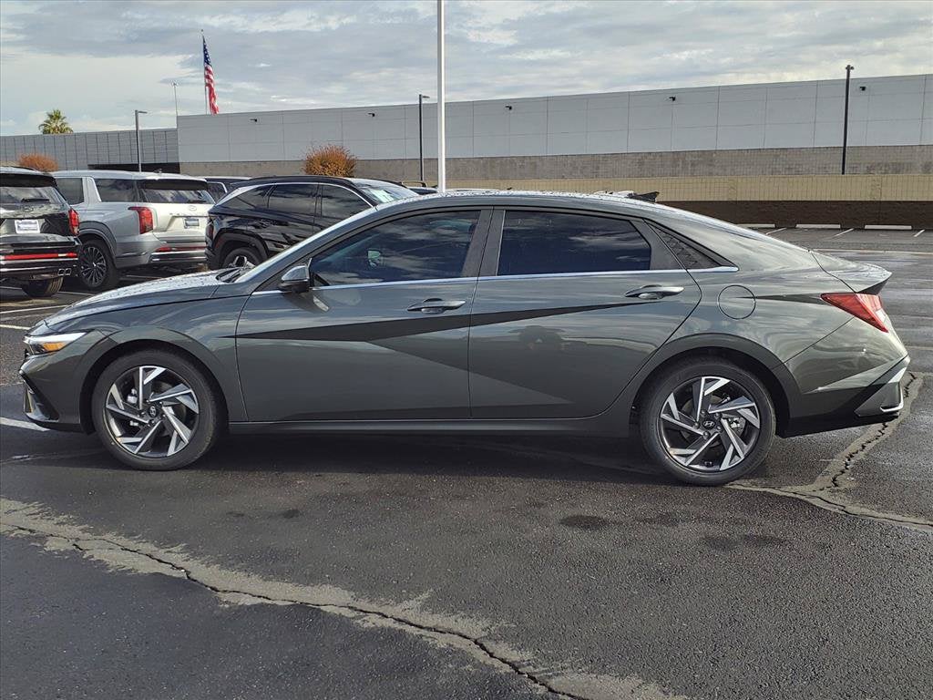 2025 Hyundai Elantra Limited