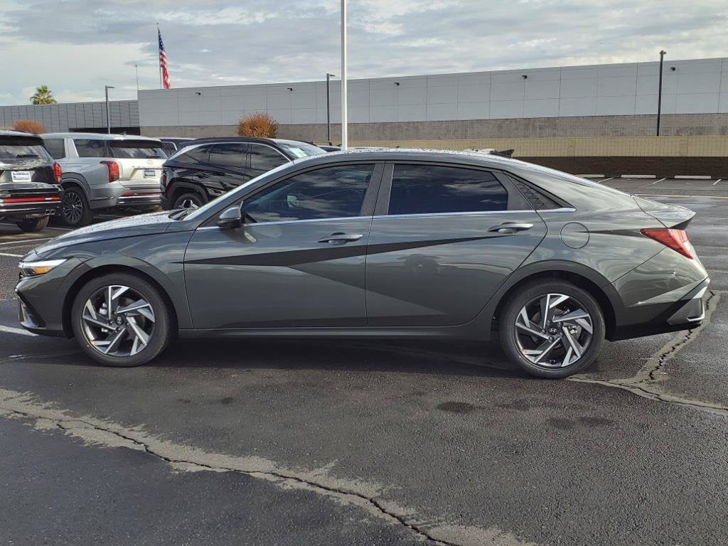 2025 Hyundai Elantra Limited
