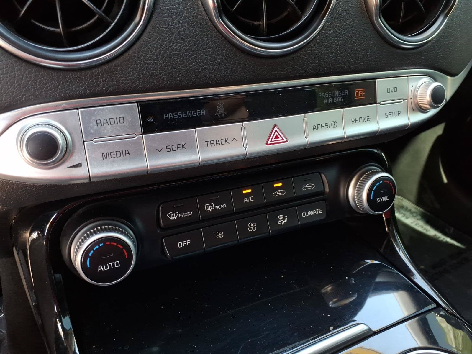 2019 Kia Stinger Base