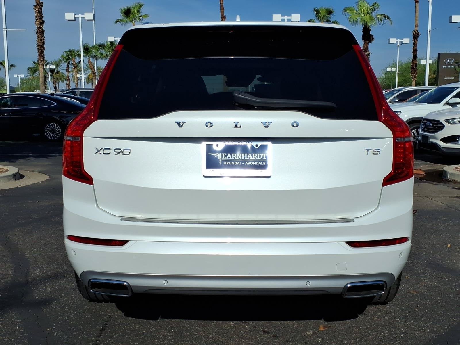 2021 Volvo XC90 Momentum***Beautiful Vehicle!!