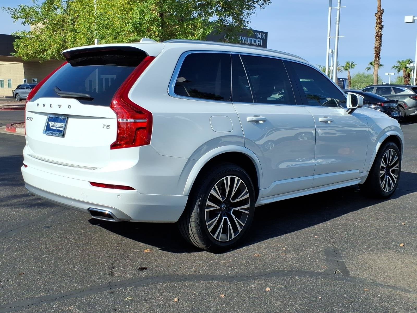 2021 Volvo XC90 Momentum***Beautiful Vehicle!!